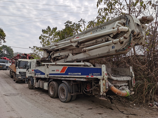 25T Kullanılmış Beton Pompası Kamyonu Özelleştirilmiş 320L
