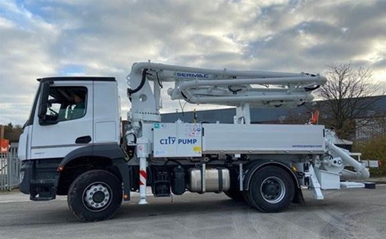 Üst Marka HB56K 56m Mafsallı Bomlu Beton Pompası Kamyonu
